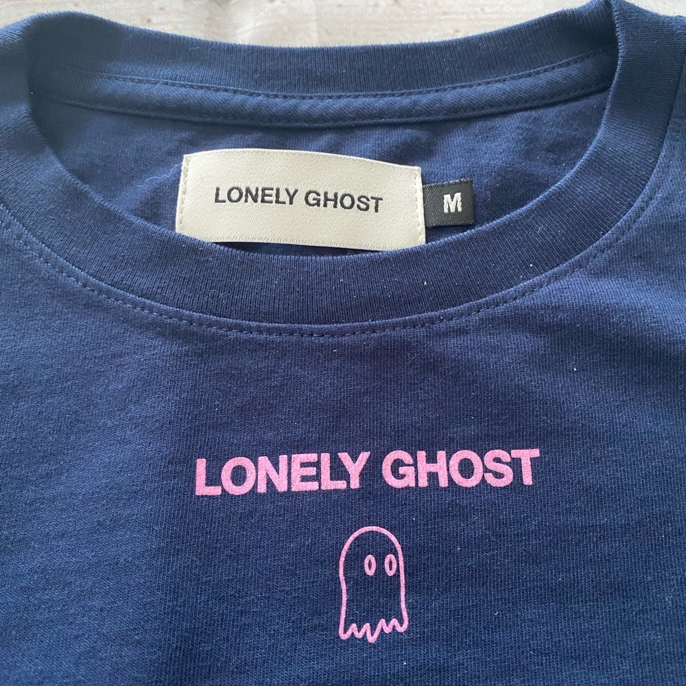 Text Me When You Land Essential Tee - Picture 3 of 3